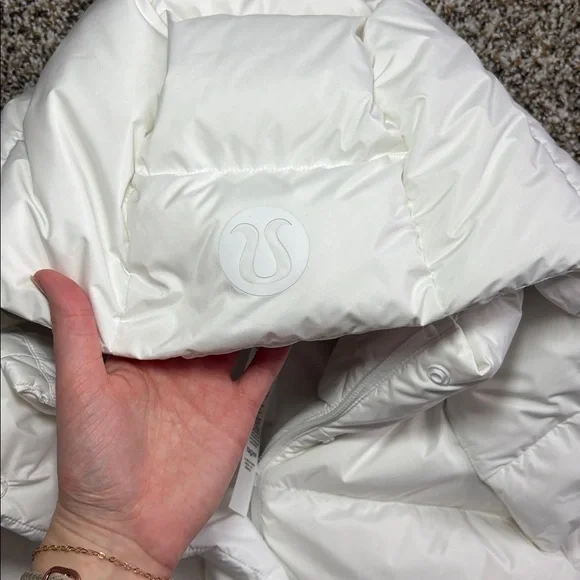 NEW Lululemon Wunder Puff Super Cropped Vest White size 8 - Picture 9 of 11